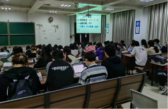 形式多样二课堂，让每个学生都出彩