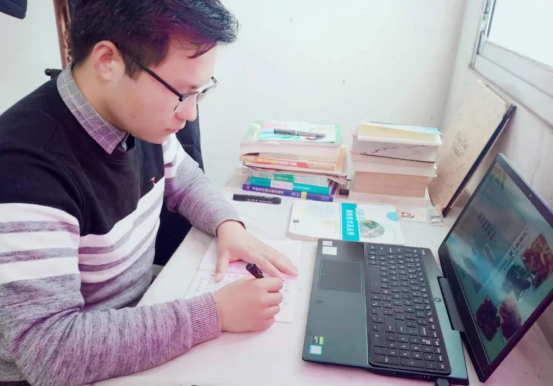 williamhill英国威廉希尔开展系列“云伴学”活动